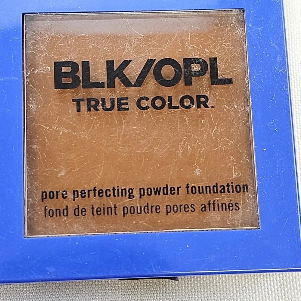Black Opal True Color Pore Perfecting Powder Foundation 620 Carob Matte 4 Pack